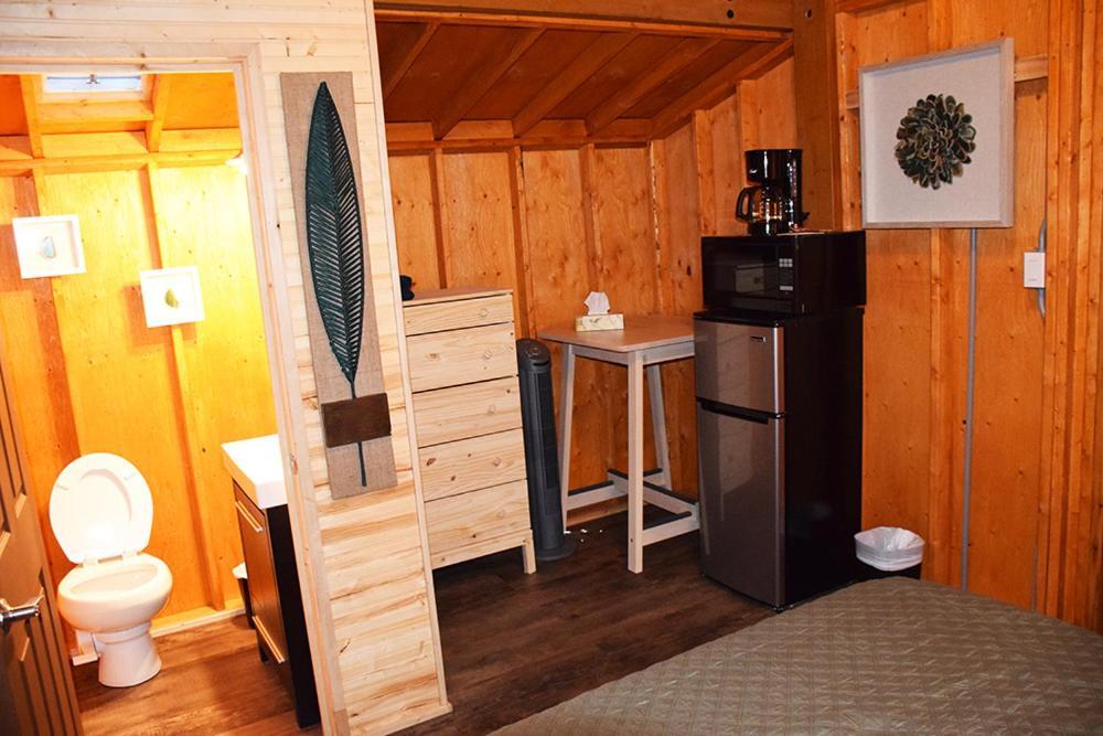Footprints Resort Банкрофт Екстериор снимка